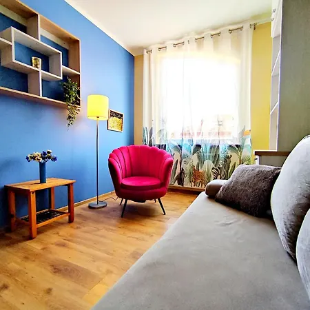 Apartment Whisper *